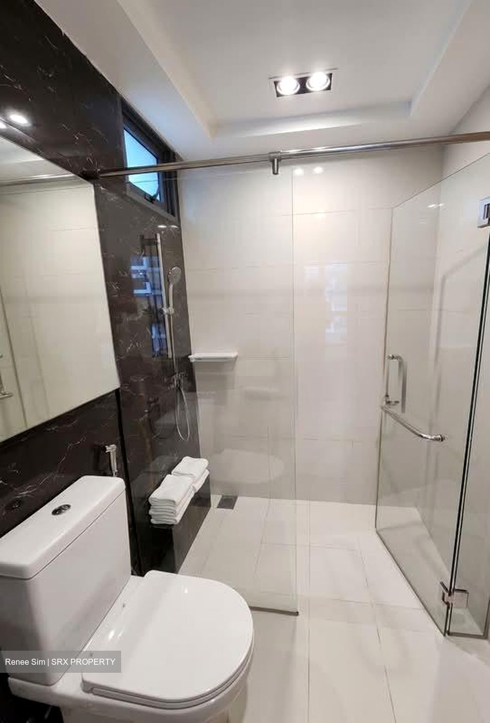 Esparina Residences (D19), Condominium #575844081